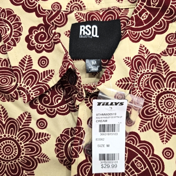 Tillys RSQ Paisley Short Sleeve Button Up [51] - Picture 4 of 5